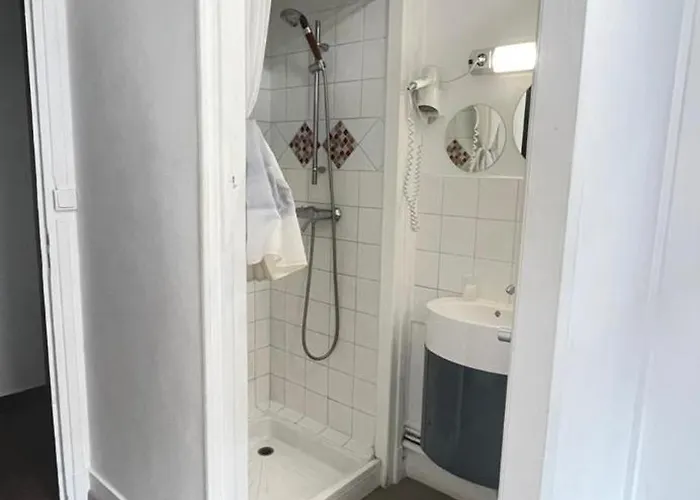 Double Kapselhotel *