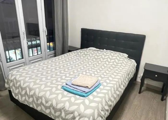 Double Kapselhotel Beauvais